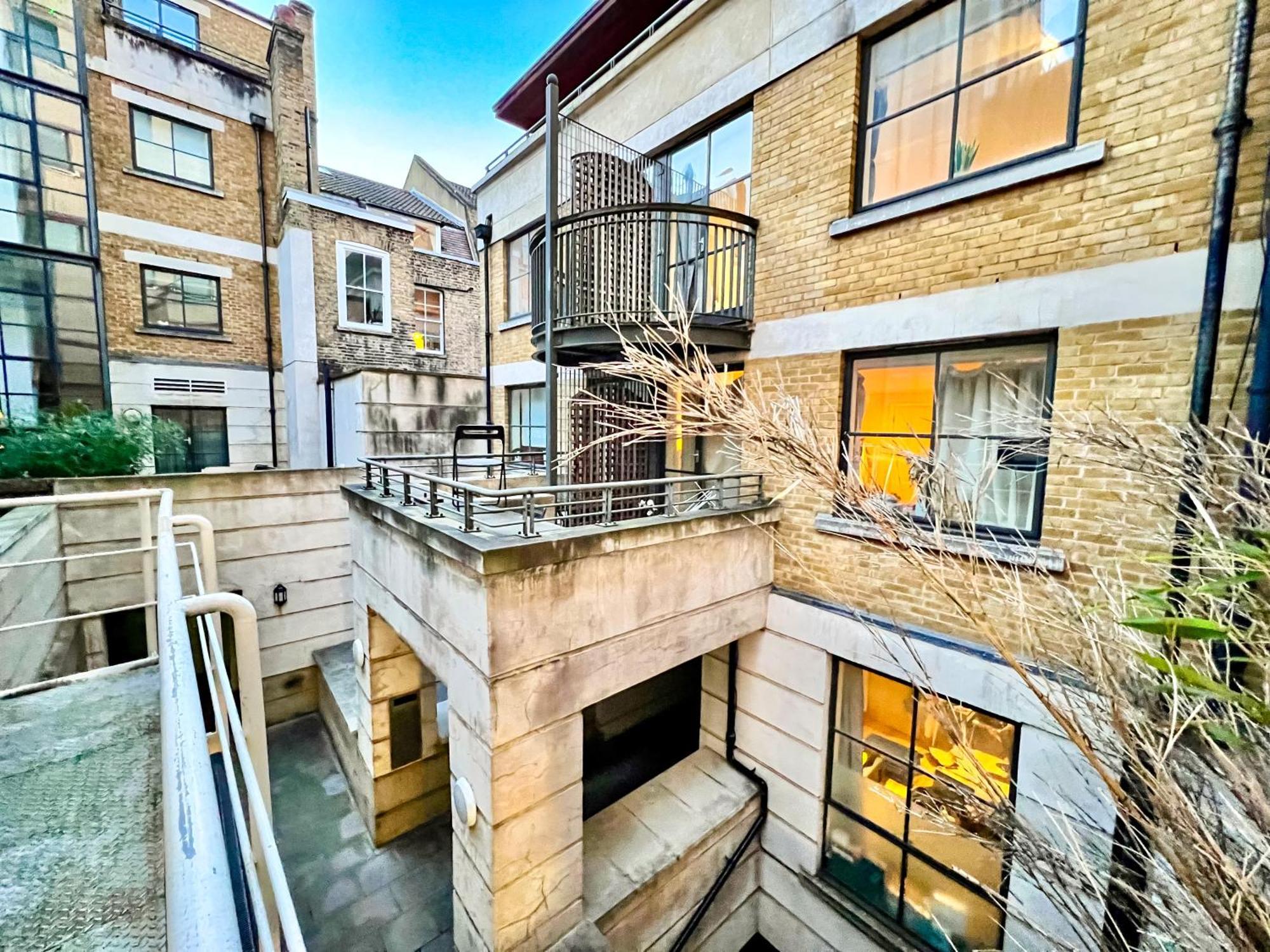Excellent Entire Apartment Between St Pauls Cathedral And Covent Garden Londra Esterno foto